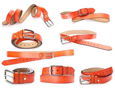 Beyaz arka planda parlak deri kemer, kolaj