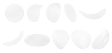 Beyaz üzerine izole edilmiş yenilebilir pirinç kağıtları.