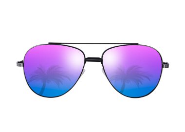 Parlak güneş gözlüğü. Beyaz arka planda, lenslerde avuç içi yansıması var.