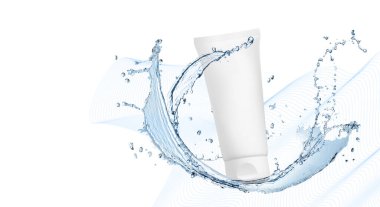 Beyaz arka planda krema ve su sıçraması. Kozmetik ürün ve pankart tasarımı için şık bir sunum