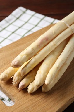 Masada kuşkonmaz mızrakları var, yakın plan.