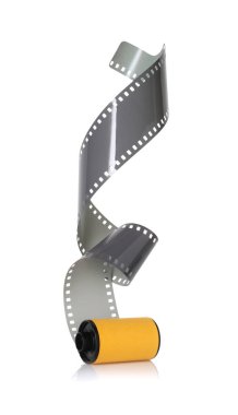 Beyaz üzerine izole edilmiş fotoğraf filmi rulosu