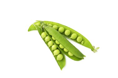 Kabuklu taze bezelyeler beyaz, üst görünümde izole