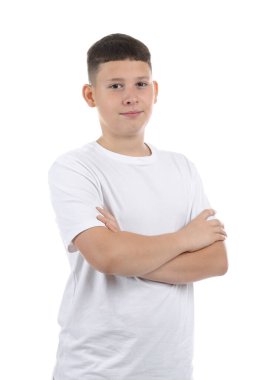 beyaz zemin üzerine genç çocuk portresi