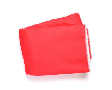 Bir katlanmış plaj havlusu, beyaz manzaralı.