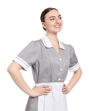 Beyaz arka planda mutlu oda hizmetçisinin portresi