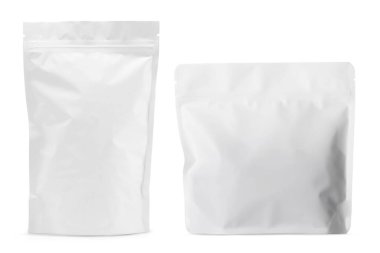 Beyaz arka planda fermuar stand-up kesesi, kolaj. Tasarım için model