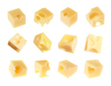 Beyaz arka planda taze peynir küpleri, kolaj