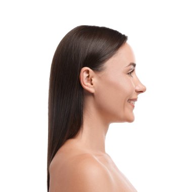 Beyaz arka planda güzel bir kadının portresi