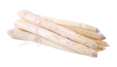 Bir grup çiğ kuşkonmaz mızrağı beyaza saplanmış.