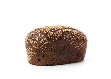 Bir somun çavdar ekmeği ve beyaz üzerine susam tohumu.