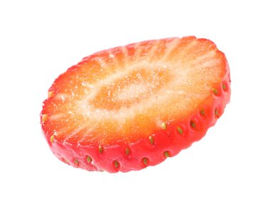 Bir parça taze çilek beyaza izole edilmiş.