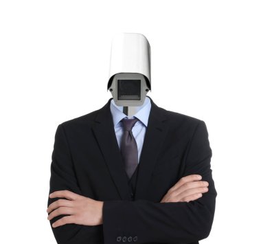 Beyaz arka planda kafası yerine kapalı devre kameralı bir iş adamı.