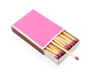 Kutudaki kibritler beyaza izole edilmiş. Tasarım için model