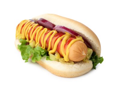 Sos, marul, soğan ve jalapeno soslu nefis sosisli sandviç.