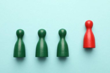 İşsizlik parası. Açık mavi zemin üzerinde yeşil arasında bir kırmızı figür, düz yatıyordu