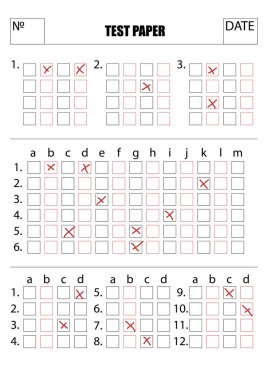 Üzerinde işaretli cevaplar olan test kağıdı. Öğrenciler için Sınav