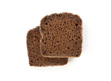 Çavdar ekmeği dilimleri beyaza izole edilmiş, üst manzara