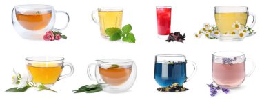 Çiçekler ve cam bardaklardaki bitkisel çaylar beyaz, sabitlenmiş