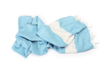 Bir plaj havlusu beyaz, üstten görünüyor.