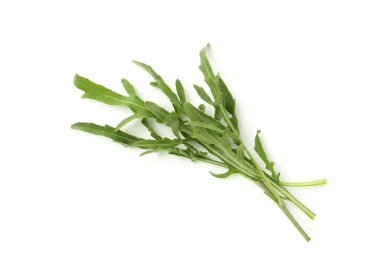 Taze yeşil roka yaprakları beyaz, üst manzara izole