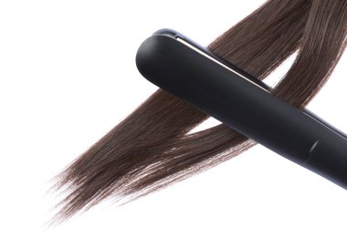 Düz saçlı, kahverengi saçlı, beyaz tenli.