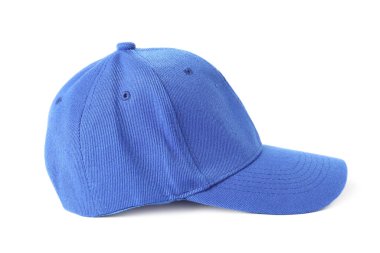 Beyaza izole edilmiş mavi bir beyzbol şapkası. Tasarım için model