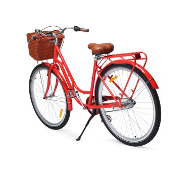 Beyaz arka planda sepeti olan bir bisiklet.