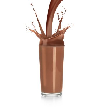 Beyaz arka plana çikolatalı süt dökmek