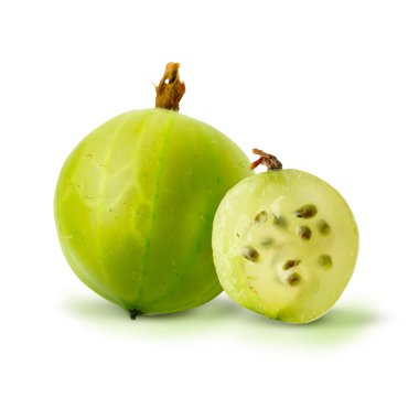 Beyaza izole edilmiş taze bektaşi üzümü. Yaz meyvesi