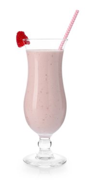 Beyaz bardakta nefis ahududu milkshake 'i.