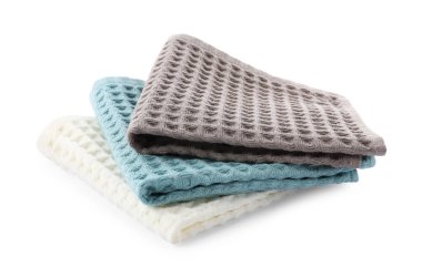 Beyaz üzerine izole edilmiş temiz renkli waffle havluları.