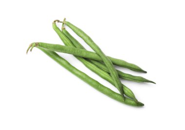 Beyaz izole taze yeşil bezelye