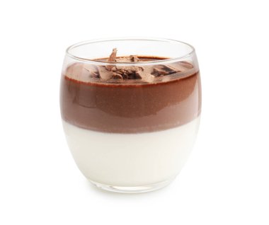 Lezzetli panna cotta, beyaz camlı çikolata parçaları.