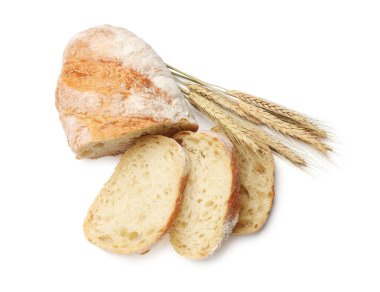 Taze ekmek ve buğday başakları beyaz, üst manzara izole