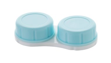 Kontakt lensli dosya beyaz üzerine izole edildi