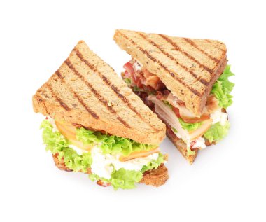 Jambonlu, pastırmalı, kremalı ve sebzeli lezzetli sandviçler.