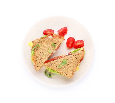 Pastırmalı, peynirli ve sebzeli lezzetli sandviçler.