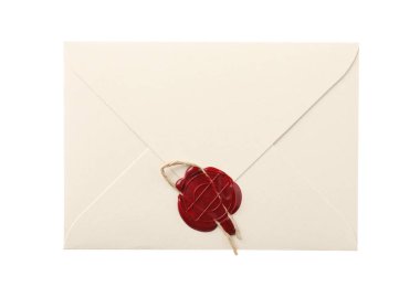 Balmumu mühür ile güzel bir zarf beyaz, üst manzara izole