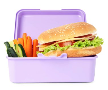 Beslenme çantasını aç. Lezzetli yemekler beyaz üzerine izole edilmiş.