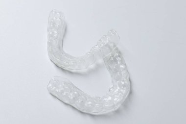 Açık gri arkaplanda hizalayıcıları temizle, kapat