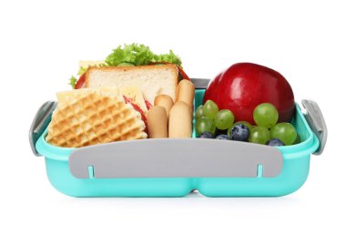 Beslenme çantasını aç. Lezzetli yemekler beyazda.