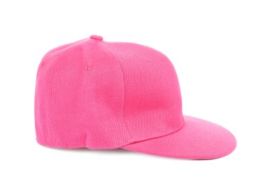 Beyaza izole edilmiş pembe bir beyzbol şapkası. Tasarım için model