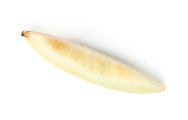 Olgun kavun dilimi beyaza izole edilmiş, üstten.