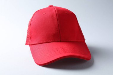 Kırmızı başlık arka planda. Tasarım için model