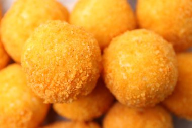 Arka plan olarak lezzetli kızarmış köfteler, üst manzara.