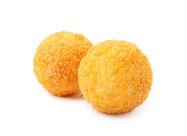 Beyaza izole edilmiş kızarmış köfteler.