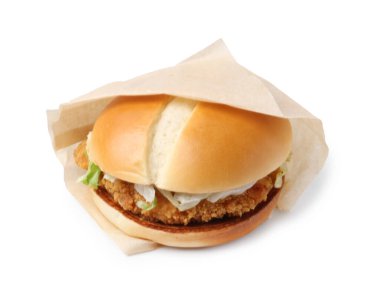 Bir leziz hamburger, marul ve bol yağda kızartılmış köfte, beyaz üzerine izole edilmiş paket. Lezzetli fast food.