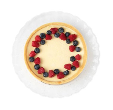 Taze böğürtlenli leziz peynirli kek.