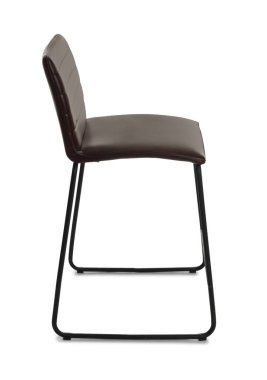 Beyaza izole edilmiş bir bar taburesi. Kullanılmış eşyalar